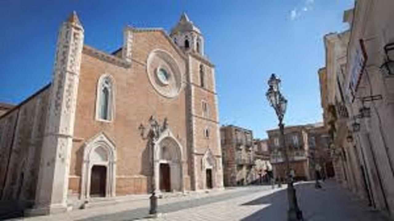 L'Arca - Bed & Breakfast In Lucera Centro Exterior foto